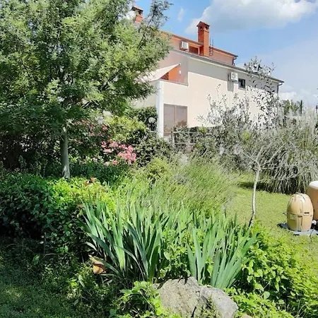 Demori Apartment Galizana